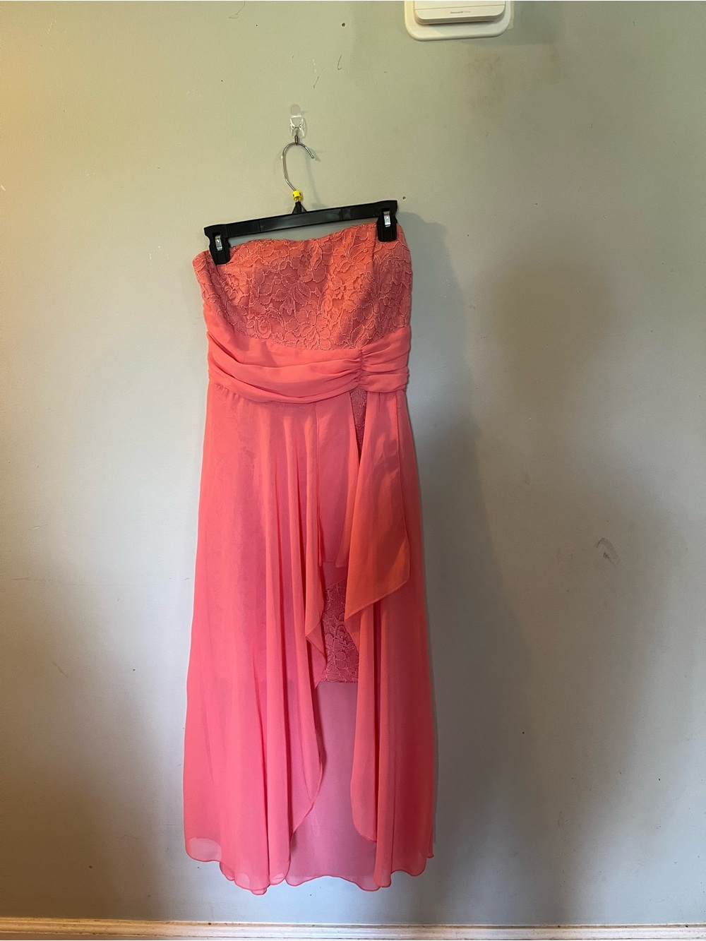Scala Strapless Lace & Chiffon Dress in Coral Peach